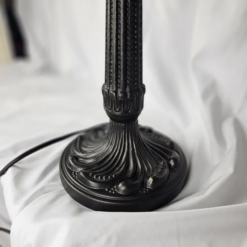 Limited Edition Thomas Kinkade  Reverse Painted Lamp “A Light in the Storm” Auth